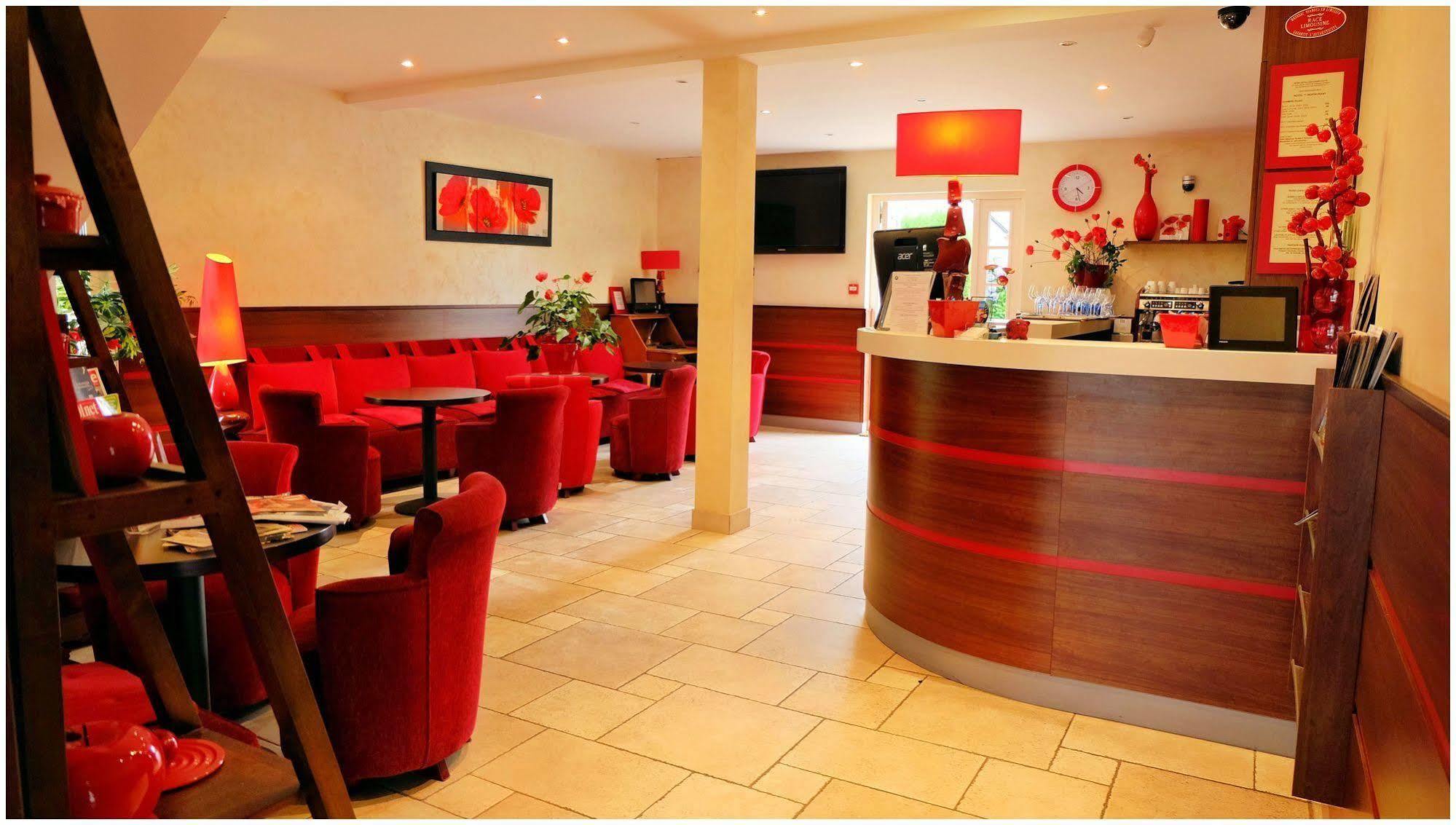 Hotel Restaurant Les Coquelicots, The Originals Relais Saint-Pardoux-l'Ortigier Exterior foto